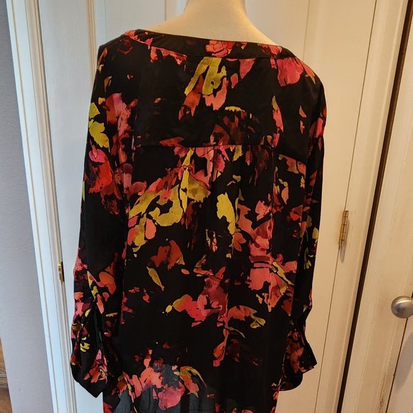 Ava & Viv Black/Multi Tunic Blouse - Picture 5 of 6